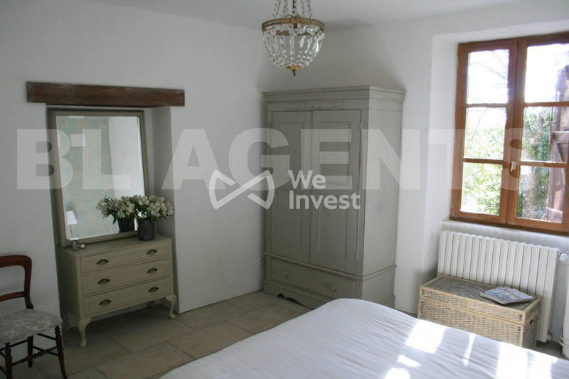 Maison - 200 m² - 8 pièces