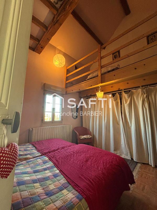 Maison - 220 m² - 9 pièces