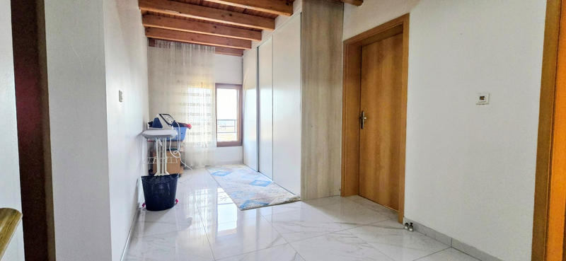 Maison - 190 m² - 6 pièces