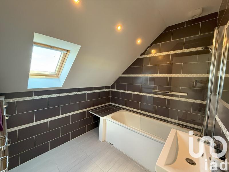 Maison - 140 m² - 6 pièces