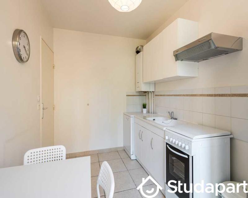 Chambre - 70 m² - 1 pièce