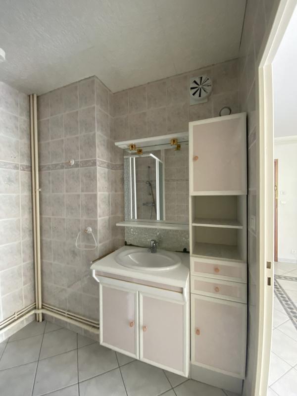 Appartement - 66 m² - 2 pièces