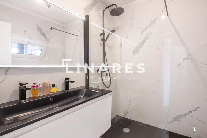 Appartement - 94 m² - 4 pièces