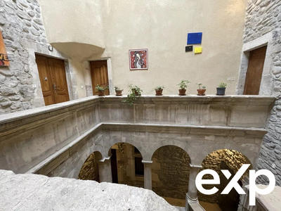 Appartement - 94 m² - 5 pièces