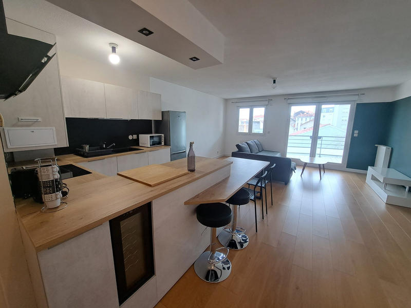 Appartement - 67 m² - 3 pièces