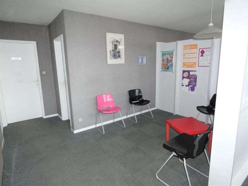 Local commercial - 138 m² - 7 pièces