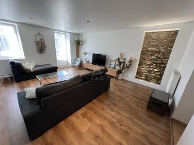 Maison - 184 m² - 8 pièces