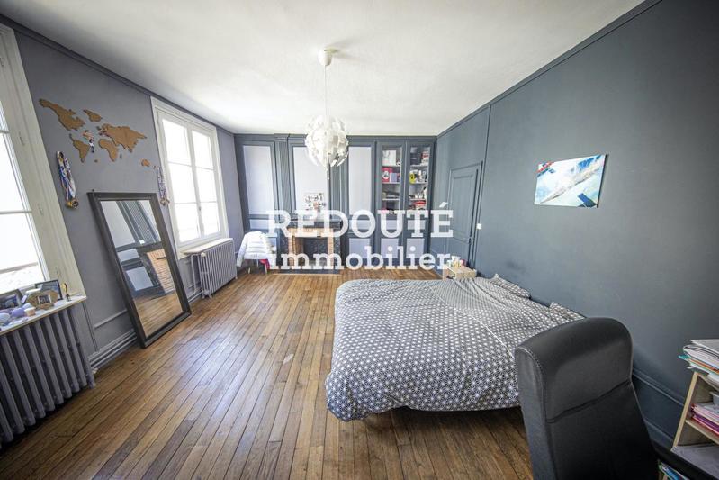 Demeure - 282 m² - 10 pièces