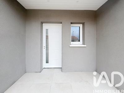 Maison - 105 m² - 4 pièces