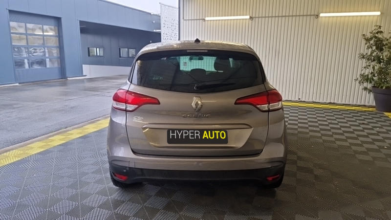 Renault Scénic IV blue dci 120 edc