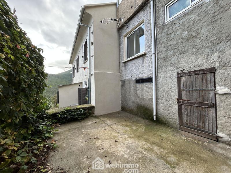 Appartement - 95 m² - 5 pièces