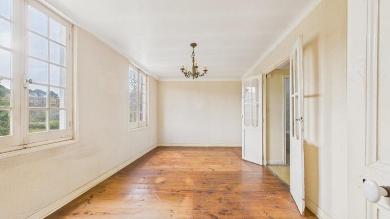 Maison - 300 m² - 7 pièces