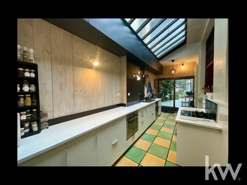 Maison - 500 m² - 8 pièces