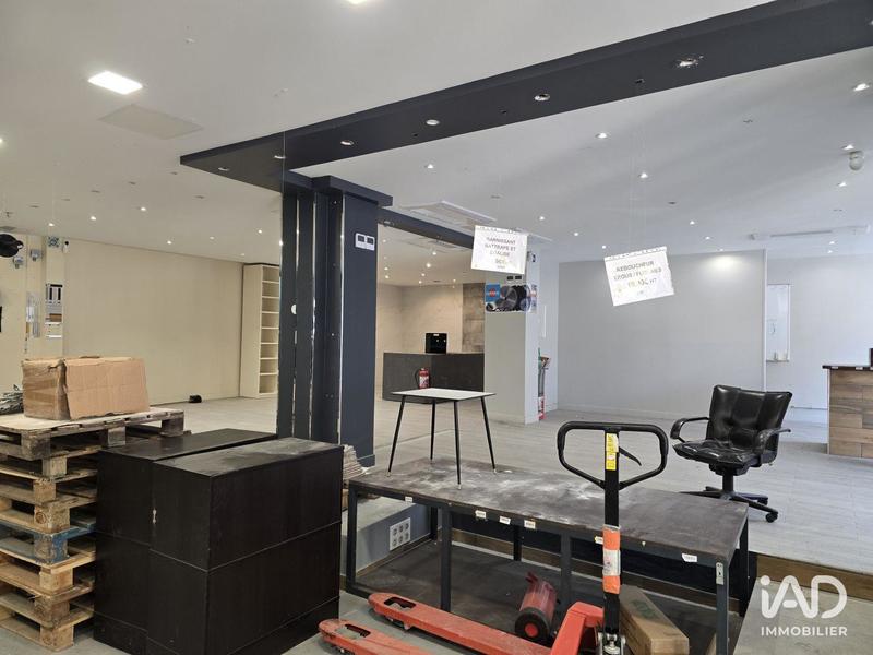 Local commercial - 557 m²