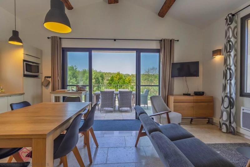 Propriété - 229 m² - 13 pièces