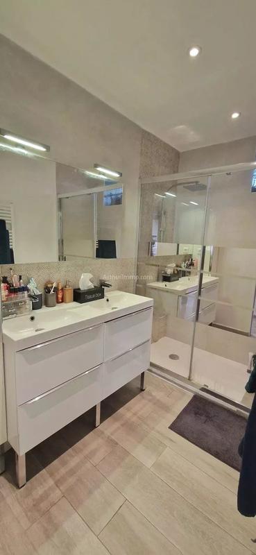 Appartement - 84 m² - 5 pièces