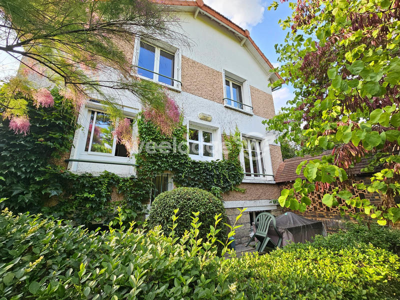 Maison ancienne - 139 m² - 8 pièces