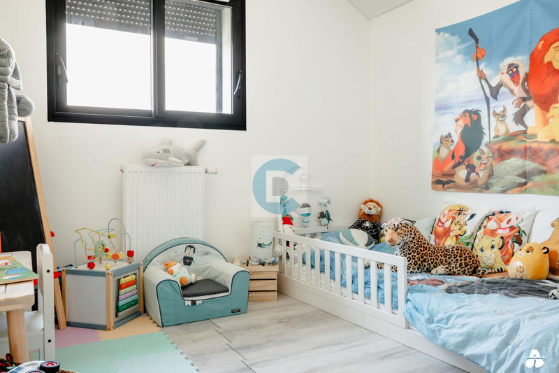 Maison - 96 m² - 5 pièces