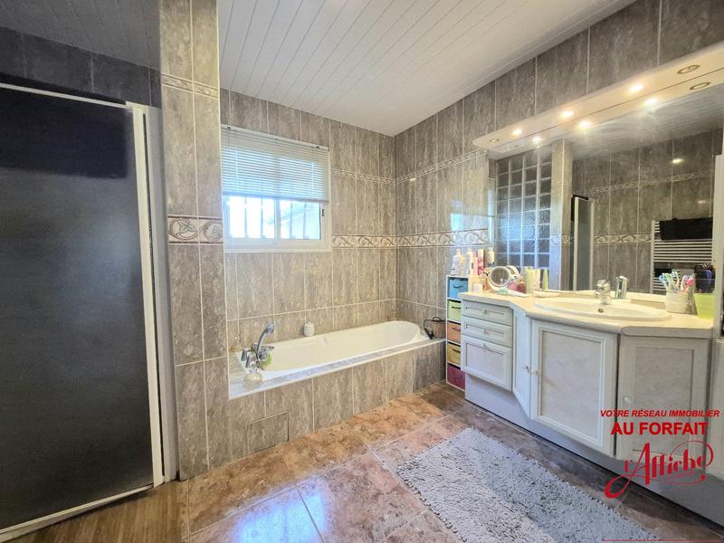 Maison - 160 m² - 4 pièces