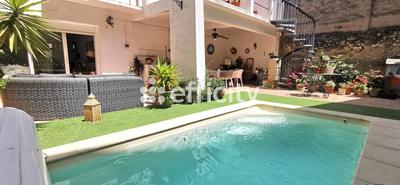 Maison - 165 m² - 8 pièces