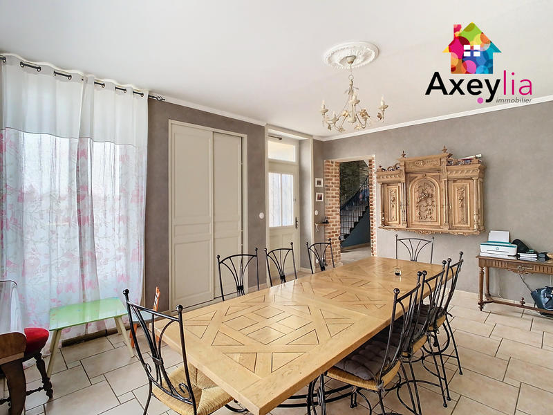 Maison - 157 m² - 6 pièces