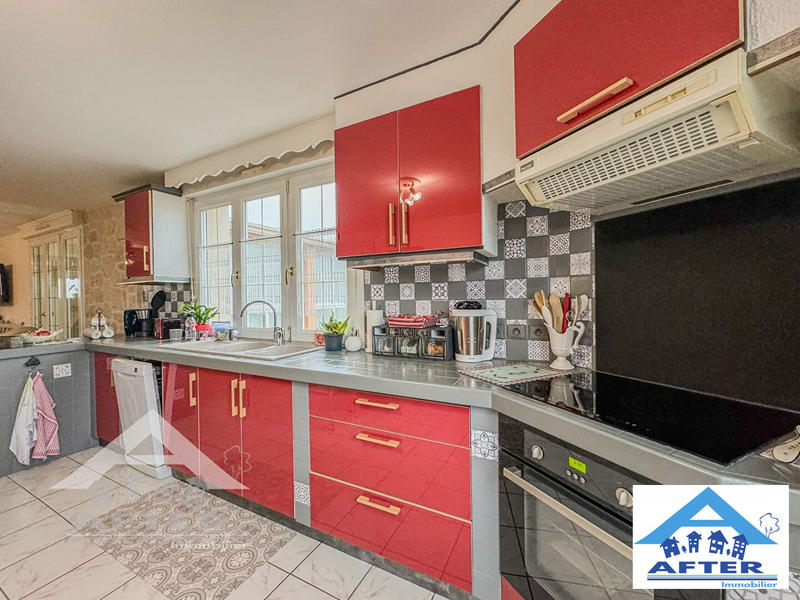 Maison - 346 m² - 8 pièces