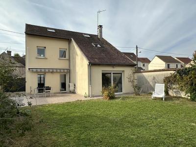 Maison - 122 m² - 7 pièces