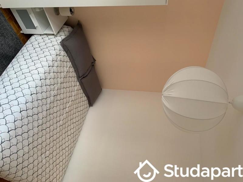 Chambre - 9 m² - 1 pièce