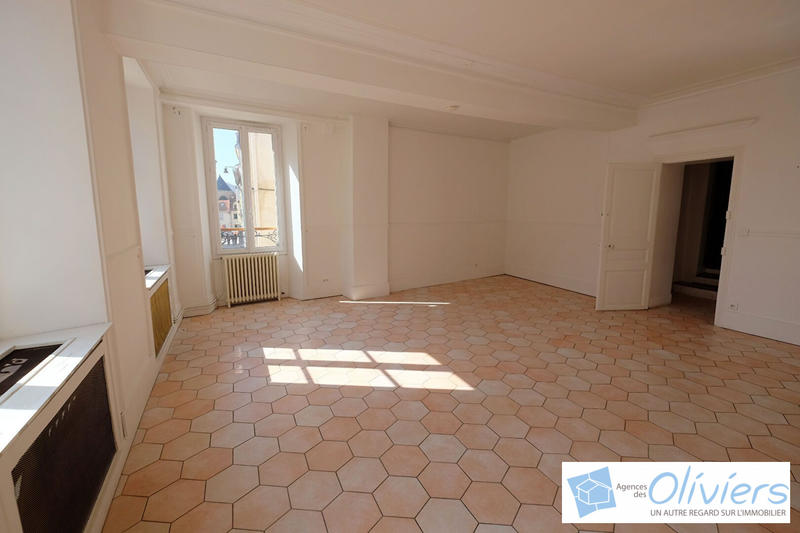 Appartement - 109 m² - 4 pièces