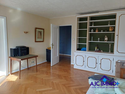 Appartement - 125 m² - 5 pièces
