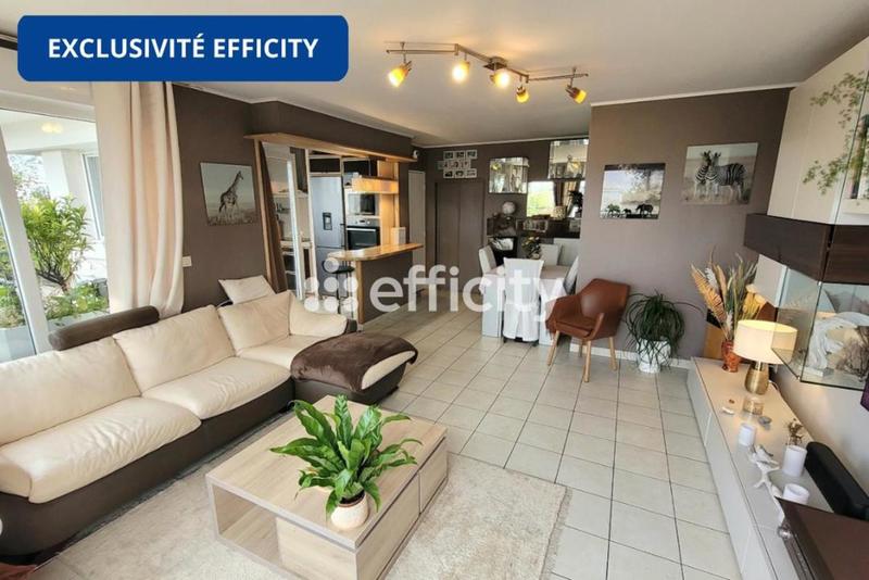 Appartement - 100 m² - 5 pièces