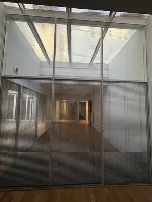 Bureau - 569 m²