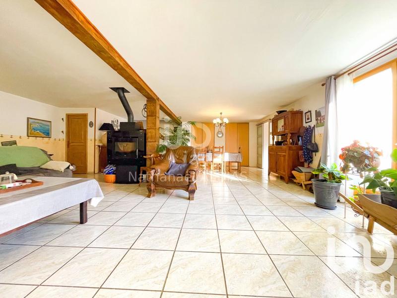 Maison - 731 m² - 15 pièces