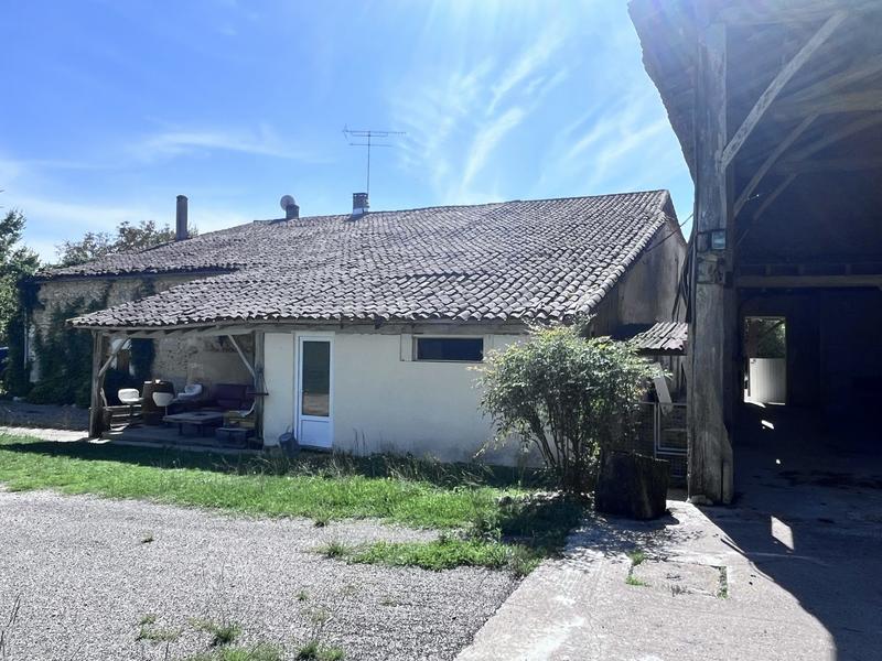 Maison traditionnelle - 181 m² - 15 pièces