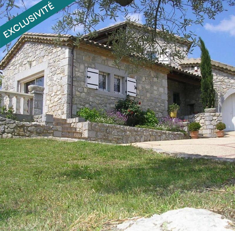 Maison - 155 m² - 4 pièces