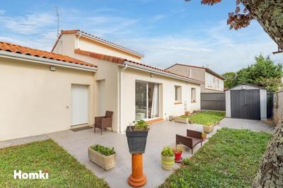 Maison - 98 m² - 4 pièces