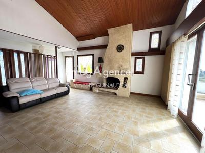 Maison - 175 m² - 6 pièces