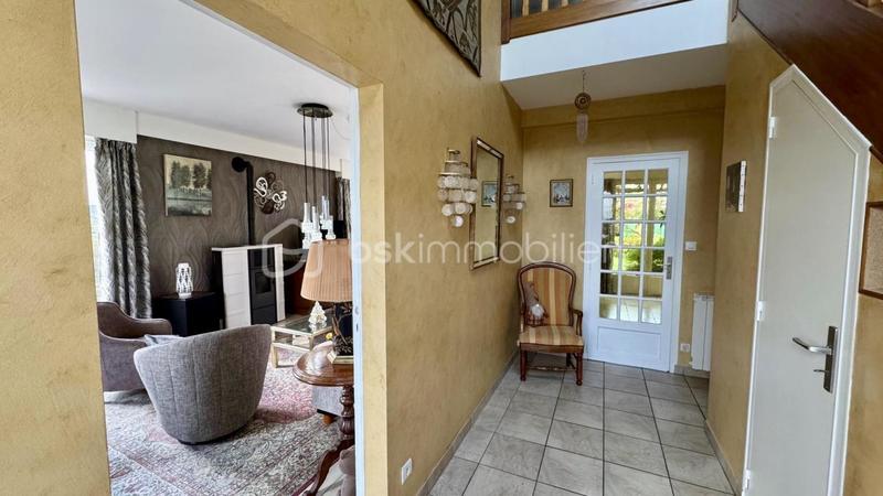 Maison traditionnelle - 132 m² - 7 pièces