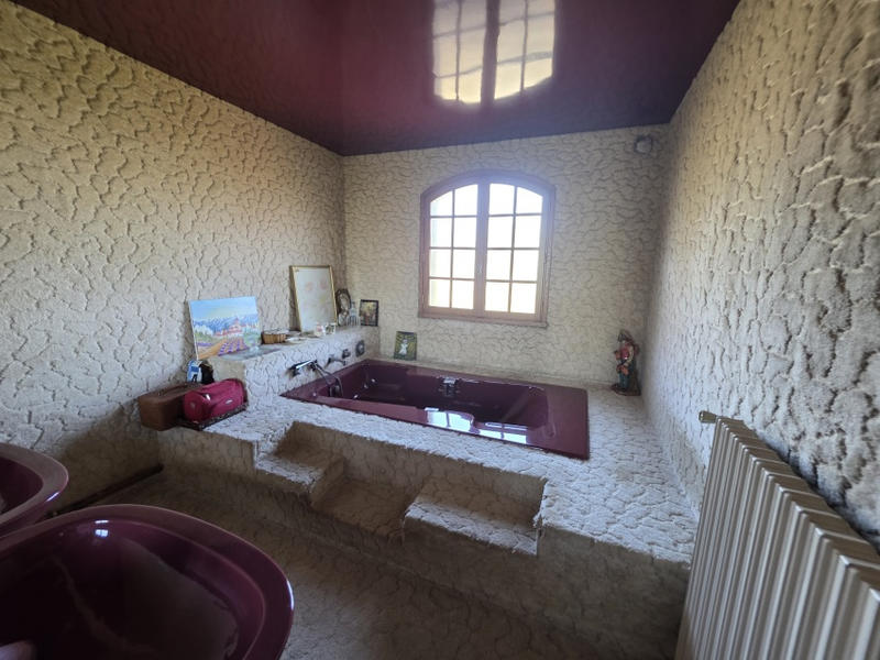 Maison - 254 m² - 8 pièces