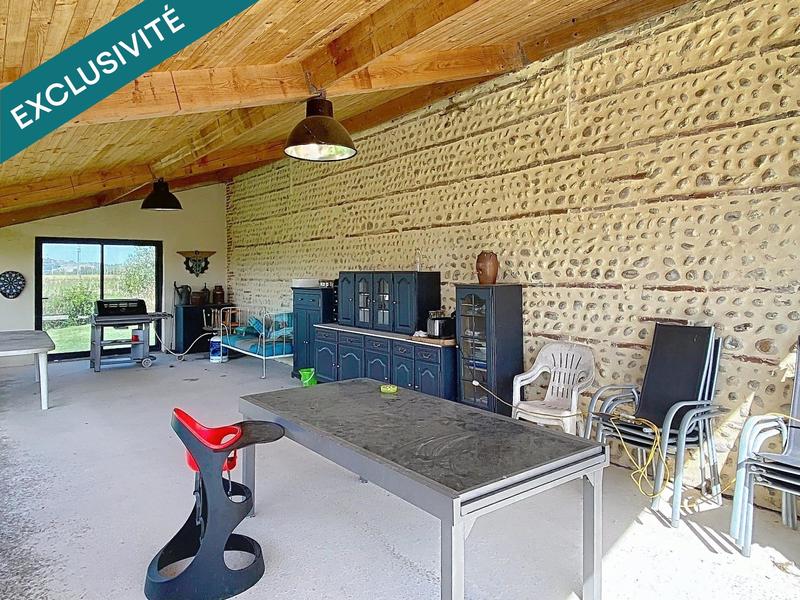 Maison de maîtres - 410 m² - 11 pièces