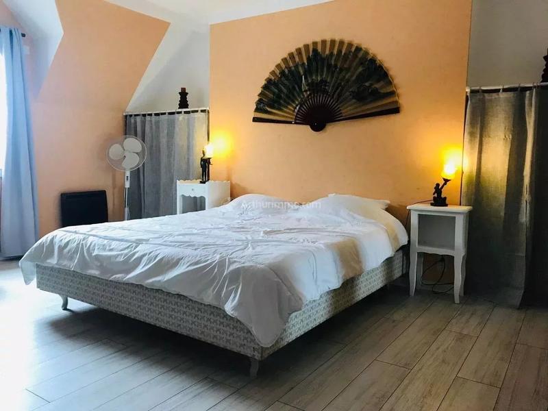 Maison - 210 m² - 6 pièces