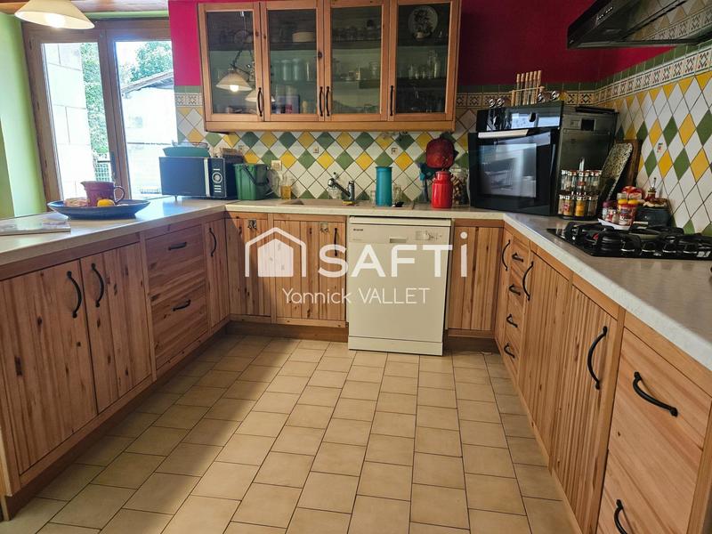 Maison - 162 m² - 6 pièces