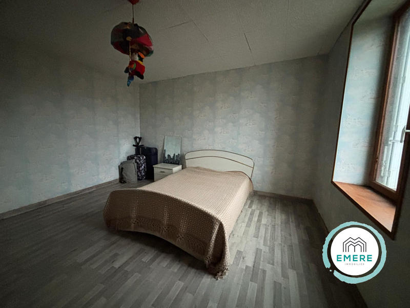 Maison - 150 m² - 8 pièces