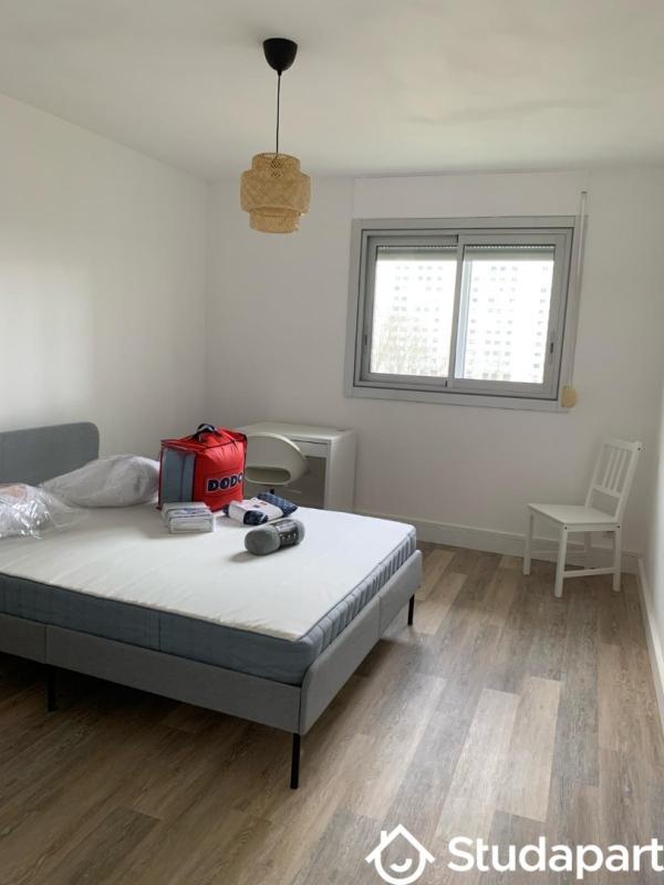 Chambre - 12 m² - 1 pièce