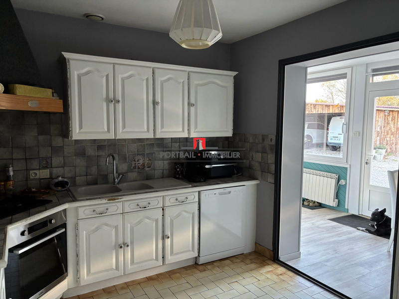 Maison - 220 m² - 11 pièces