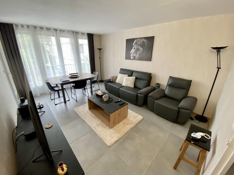 Appartement - 81 m² - 5 pièces