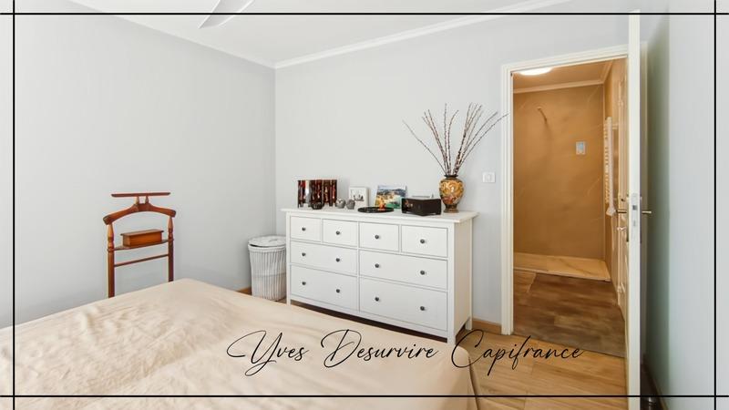 Maison - 280 m² - 8 pièces