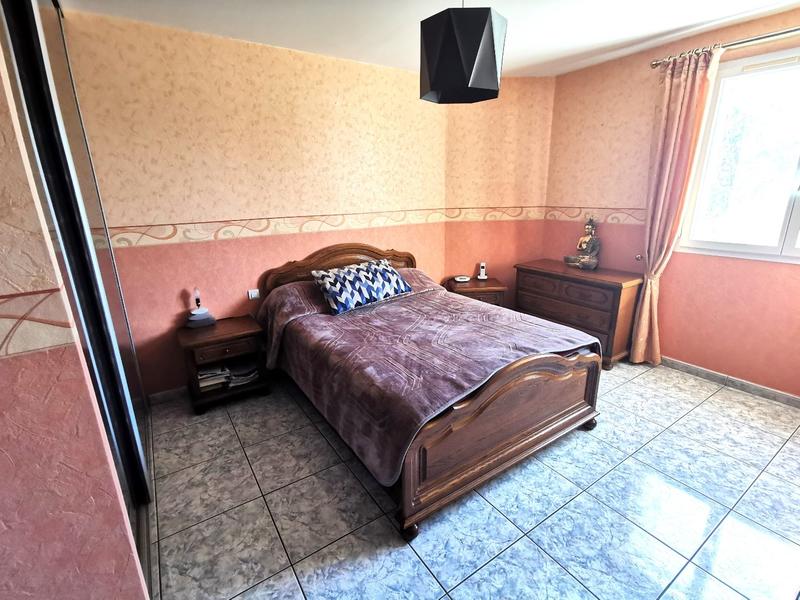 Maison - 181 m² - 7 pièces