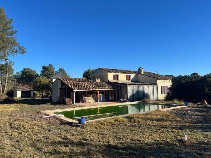 Maison - 180 m² - 6 pièces