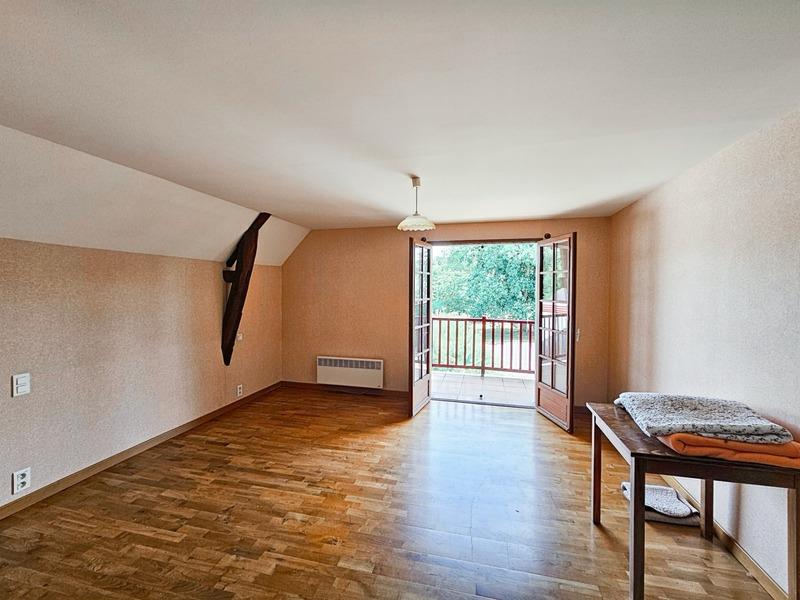Maison - 453 m² - 14 pièces